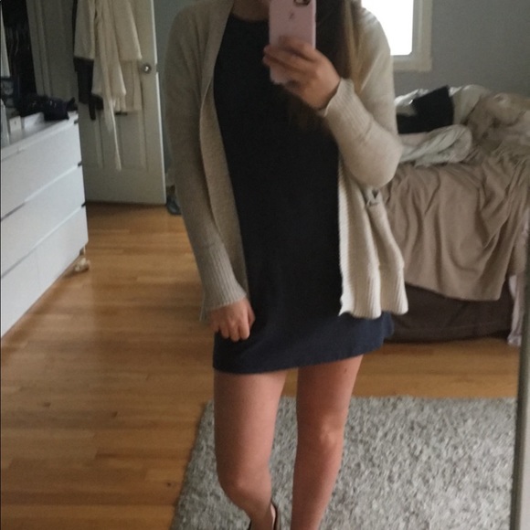 Divided Dresses & Skirts - ♦️HOLDING♦️ H&M t-shirt dress